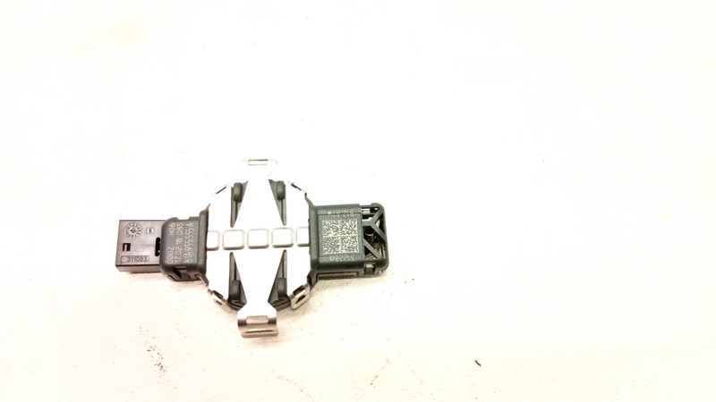 17-24 AUDI B9 A4 S4 A5 S5 A3 A6 A7 A8 Q5 WINDSHIELD WIPER RAIN SENSOR OEM 110425