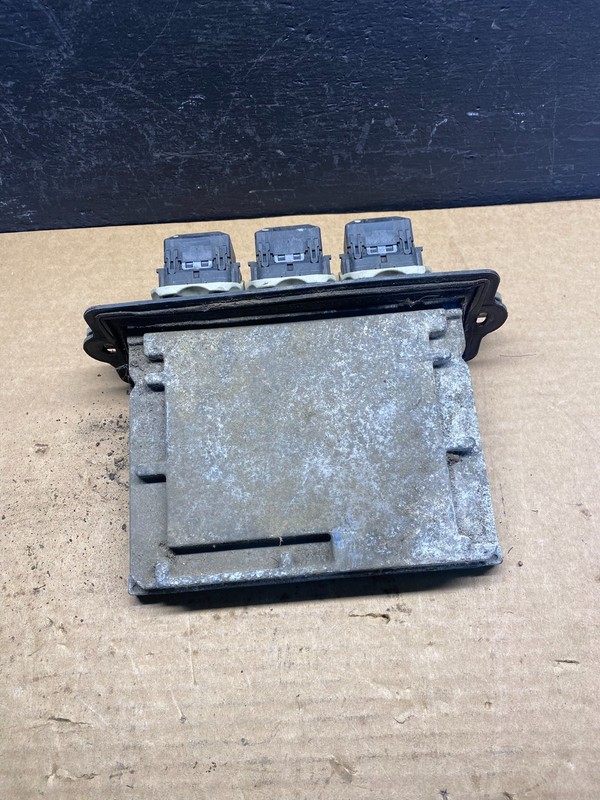 2005 Ford EscapeEngine Control Unit ECU ECM Computer Module OEM ac8105 DG