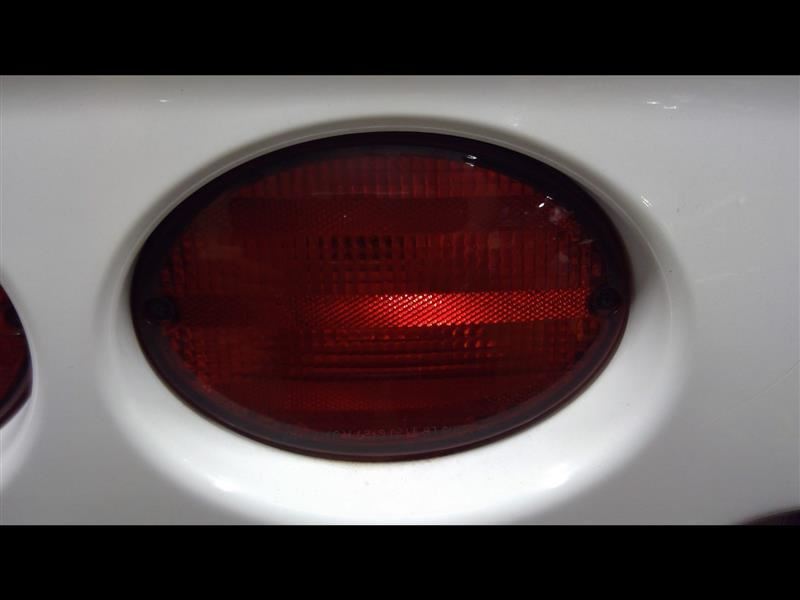 Driver Left Tail Light Fits 97-04 CORVETTE 1409650