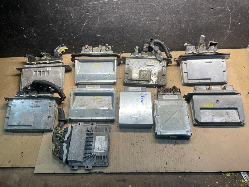 Mix of 10 Ford ECM Engine Computer Module X0925 PS