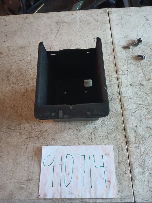 98-2002 Mercedes W163 ML500 center console storage A1636830975