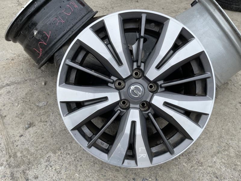 2017-2020 NISSAN PATHFINDER LEFT REAR 18X7-1/2 ALLOY 15 SPOKE WHEEL 9K 48676