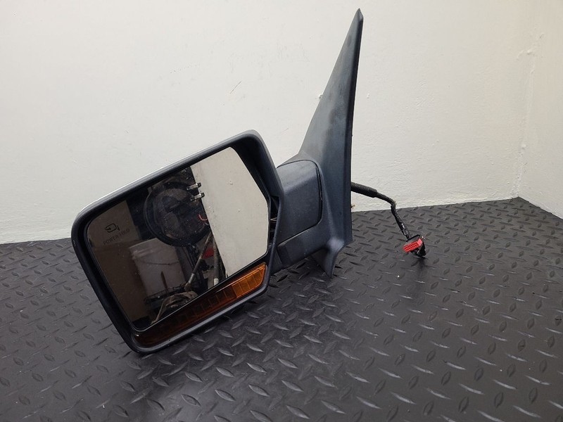 07-08 Lincoln Navigator Right Mirror Power Folding Assembly OEM 8L1Z-17682-GA