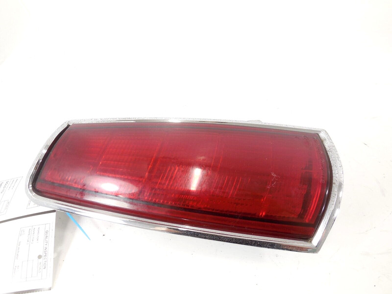 1984-1989 Lincoln Mark VII Tail Light Lamp Driver Left LH OEM