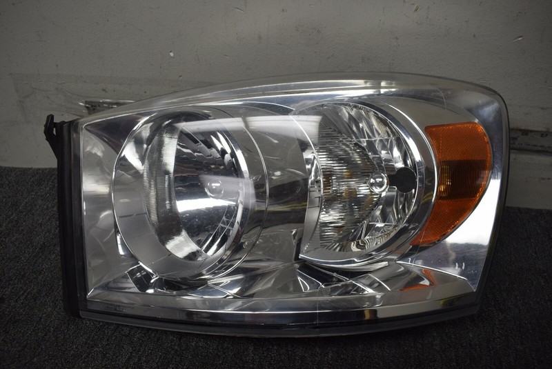 2006-2009 DODGE RAM HEADLIGHT FACTORY OEM