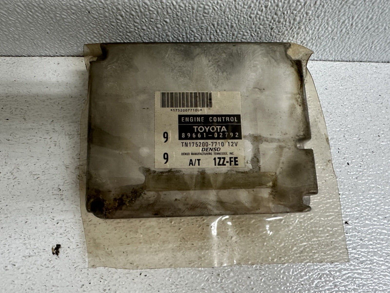 2001-2002 Toyota Corolla A/T Engine Computer Control Module Ecu Ecm Pcu Pcm Oem
