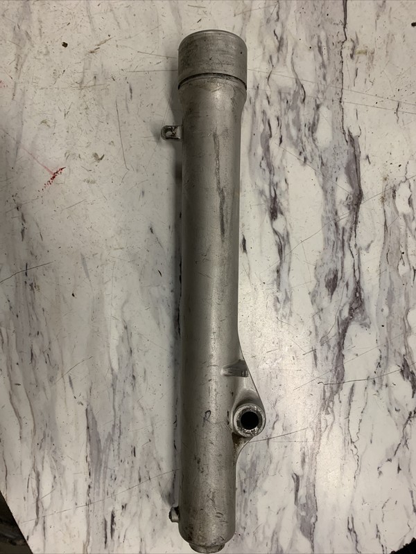 1985 1986 86 Kawasaki KDX200 KDX 200 Front Suspension Fork Tube Housing Right