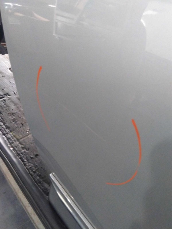 2014 Nissan Pathfinder Left Door Silver Used, Paint Chip & Scuffed, 112K Miles