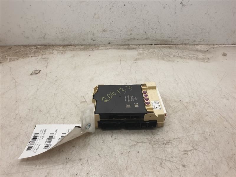 2018 2019 Toyota Camry Cabin Interior Cabin Junction Fuse Box 82730-06A80