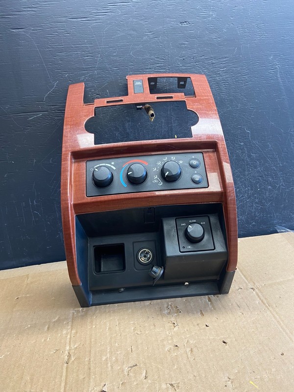 2006 to 2008 Dodge Dakota Dash Climate Temperature Control Radio Bezel AD2203 DG