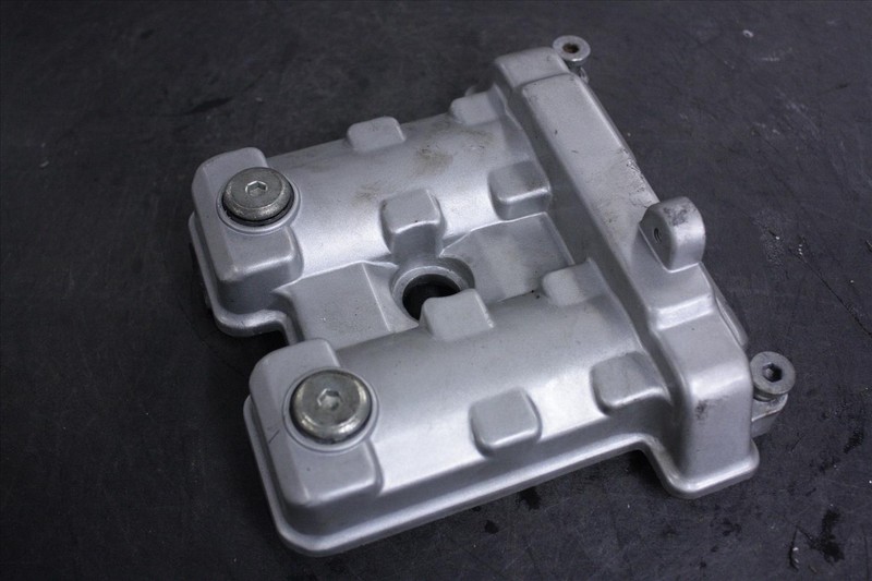 2007 HYOSUNG GT 650 ENGINE CYLINDER HEAD VALVE COVER #2 OEM GT650 07