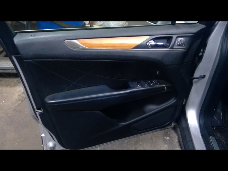 MKC 2015 Driver Left Front Door Trim Panel 1704840