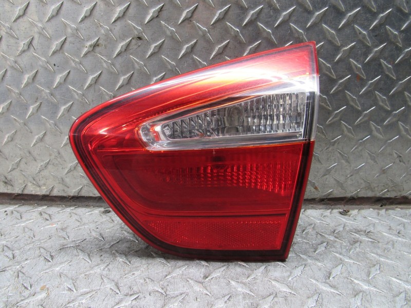 12 - 17 KIA RIO RIGHT PASSENGER REAR LID MOUNTED LAMP , INCANDESCENT ,HTBK