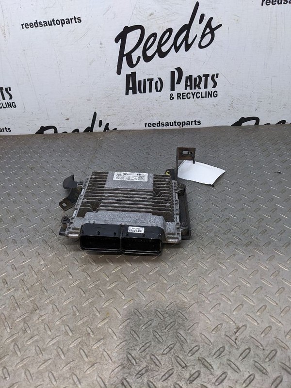 Engine ECM Electronic Control Module 2.4L Automatic Fits 11-14 SONATA 1113236