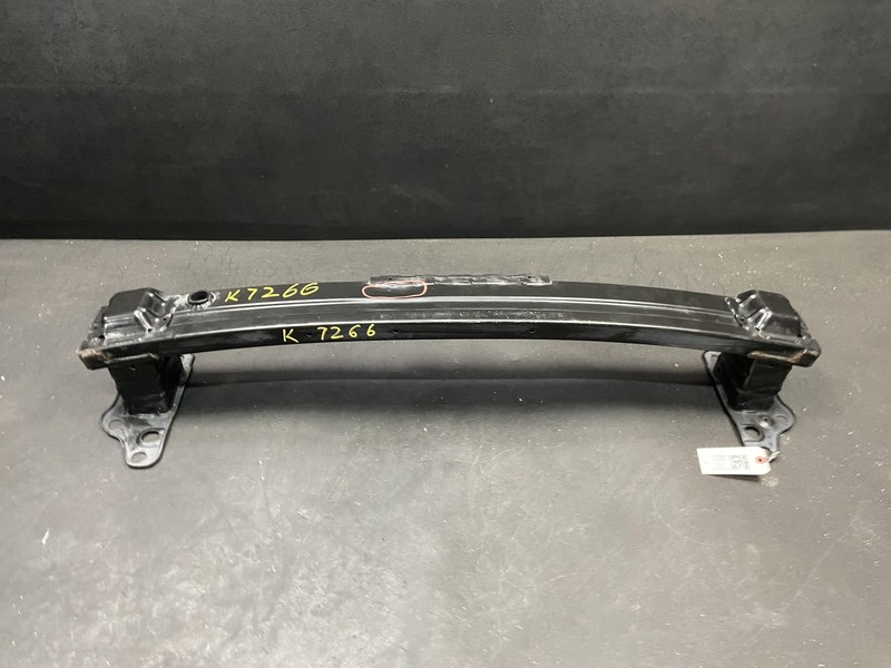 Front Bumper Reinforcement 2018 Kia Soul 86530-B2500 2014 2015 2016 2017 2019 X