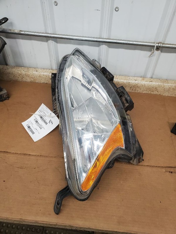 Passenger Headlight Halogen With LED Accents Fits 13-15 SENTRA 291217