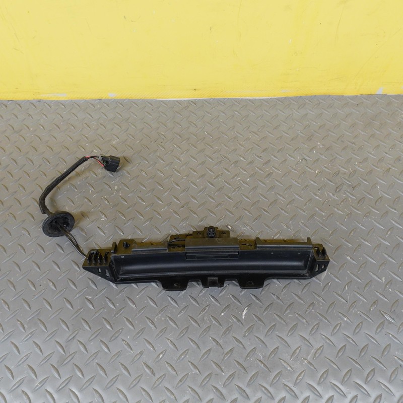 2024-2025 HYUNDAI SANTA FE GARNISH SUB ASSEMBLY GATE TRIM PANEL W/ CAMERA OEM
