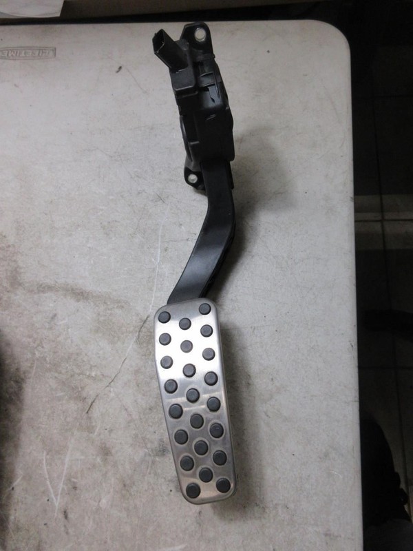 2007-2023 Dodge Challenger Charger OEM Gas Accelerator Pedal 04861714
