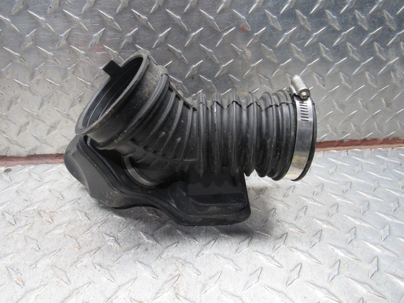 2015 CHEVROLET IMPALA 2.5L AIR INTAKE CLEANER OUTLET HOSE TUBE DUCT RESONATOR