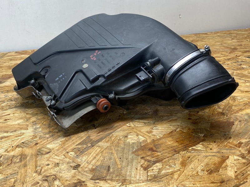BMW F01 F02 F06 F10 F12 550 650 750 760 Left Air Intake Muffler Filter Box OEM✅