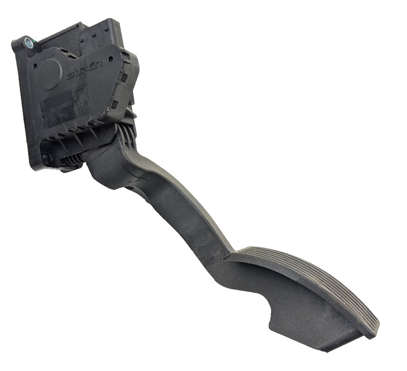 14-19 FIAT 500L 1.4L L4 ENGINE ACCELERATOR THROTTLE GAS PEDAL