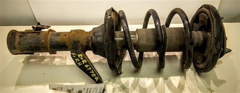 05 06 CR-V R. STRUT FRONT 152661