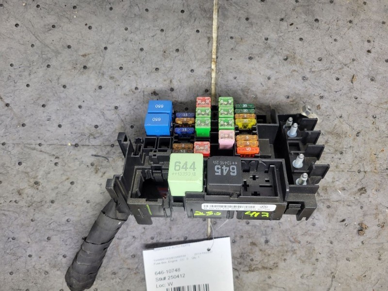 Fuse Junction Box Engine Compartment Fits 12-22 PASSAT 1676688
