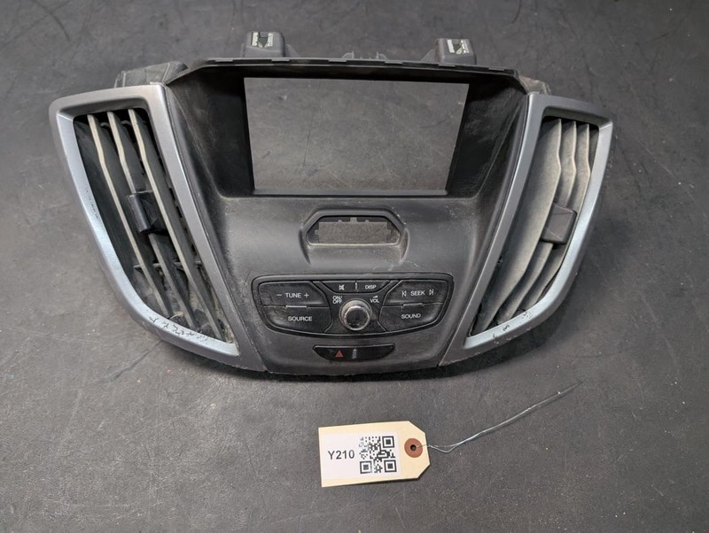 Radio Control Panel w/ Bezel + Air Vent Grilles 2018 Ford Transit 150 2015-2019