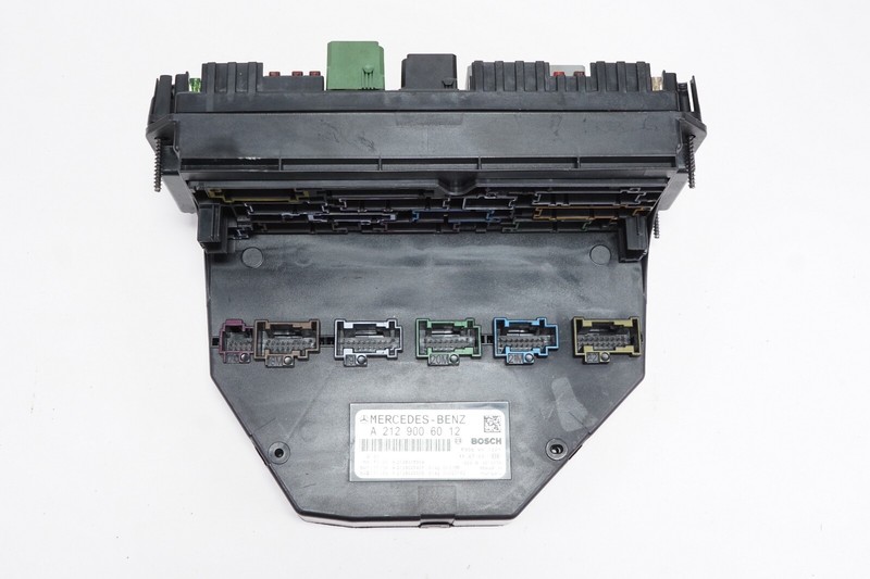 MERCEDES W212 E-Class Front SAM Module Relay Fuse Box OEM 2010 - 2017