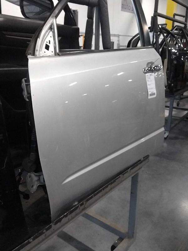 2011 Subaru Forester Left Front Door Silver 379269 Used 126K Miles