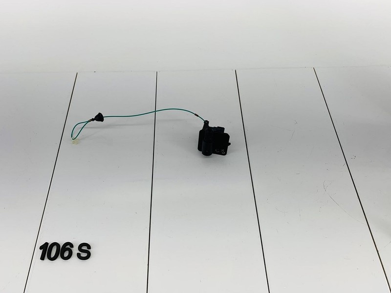 2016-2021 HONDA CIVIC REAR FUEL TANK DOOR FILLER POCKET RELEASE ADAPTER OEM