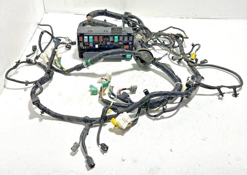 2017-2018 Acura MDX 3.5L Passenger Side Headlight Wiring Harness & Fuse Box OEM
