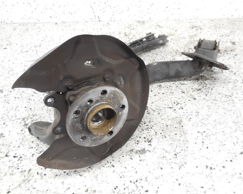 2018-2022 BMW X2 Rear Spindle Knuckle Hub & Control Arms Passenger Right OEM