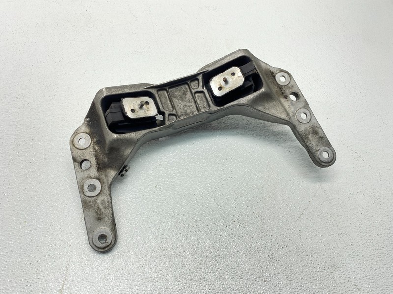 06-10 BMW E60 E63 E64 M5 M6 SMG Transmission Gearbox Mount Bracket Support OEM✅