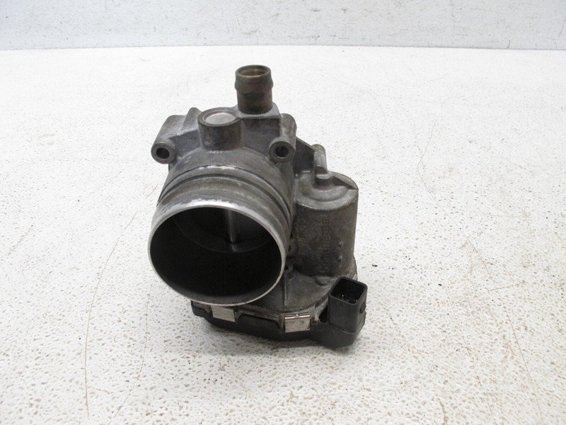 12-18 BMW F30 328i 228i 428i 528i X1 X3 X4 X5 Z4 2.0 THROTTLE BODY OEM 030524B