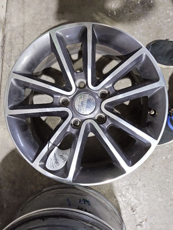 2016-2018 Dodge Caravan Wheel 17x6-1/2 Aluminum 10 Spoke Gray Pockets Opt WF6
