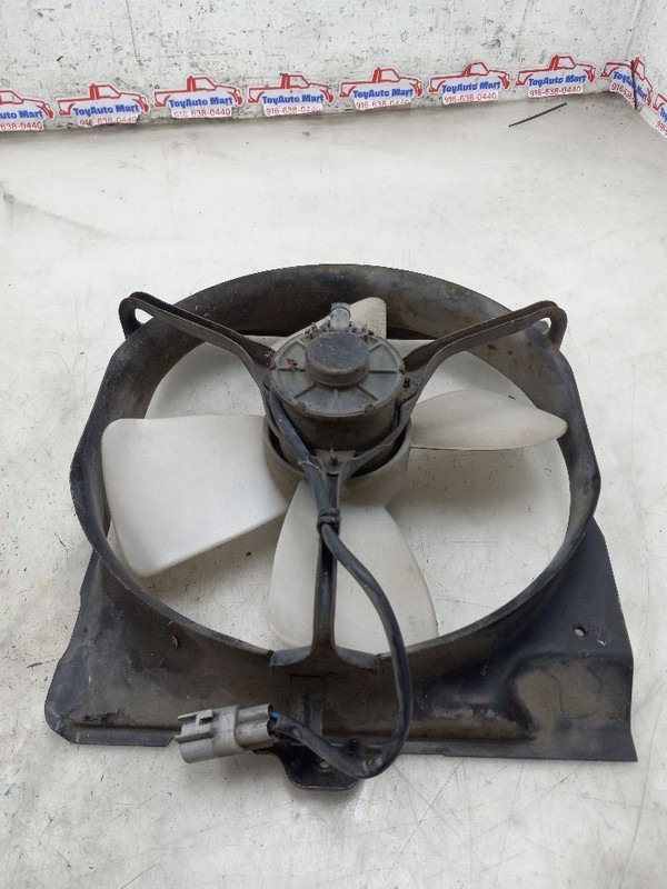Radiator Fan Motor Fan Assembly Engine Radiator Mounted Fits 91-95 MR2 567582