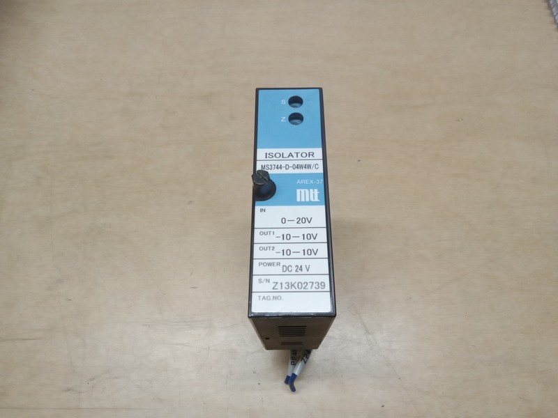 MTT MS3744-D-04W4W/C Isolator AREX-37 w/ Socket base