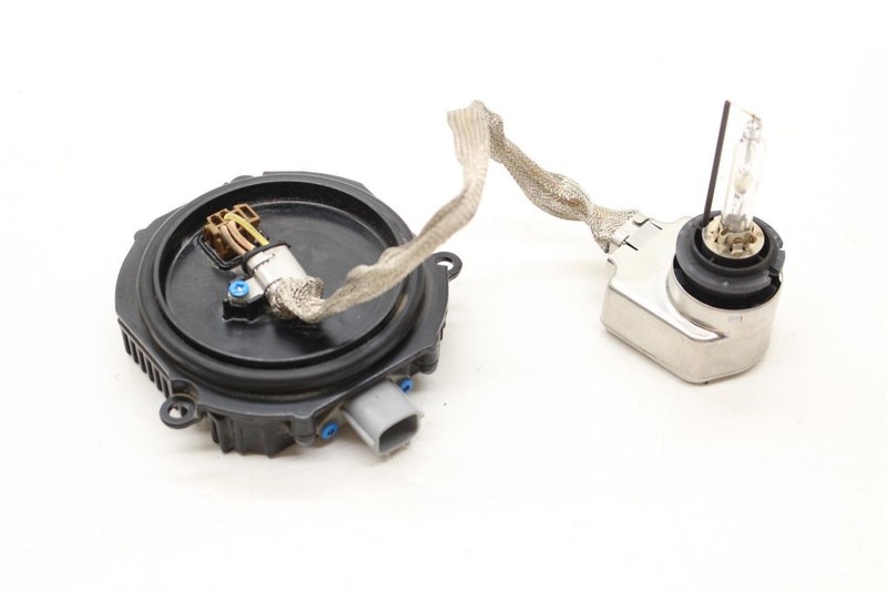 09-11 370Z Roaster Driver Left Front Xenon Ballast and Blub 28474-8991B
