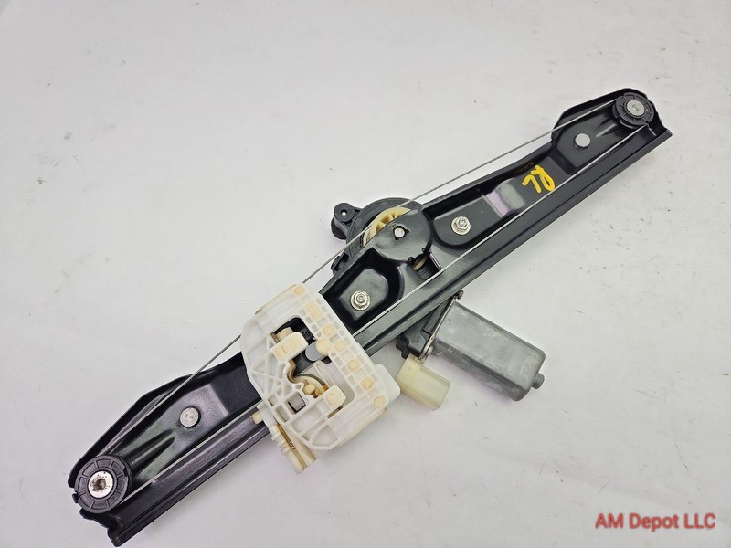 2015 BMW 320i 328i 335i 340i F30 F31 Rear Left Window Regulator w Motor 7281887