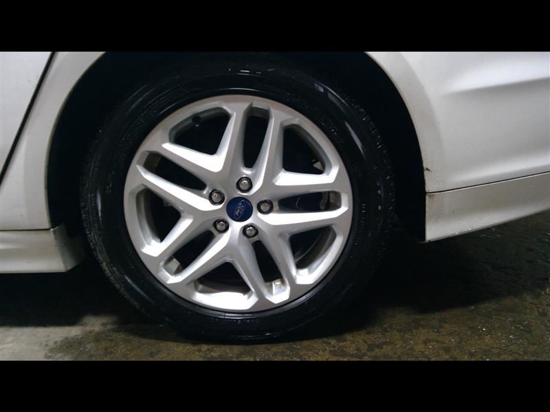 Rim Wheel 17x7-1/2 Aluminum 5 Split Spokes Fits 13-16 FUSION 1209680