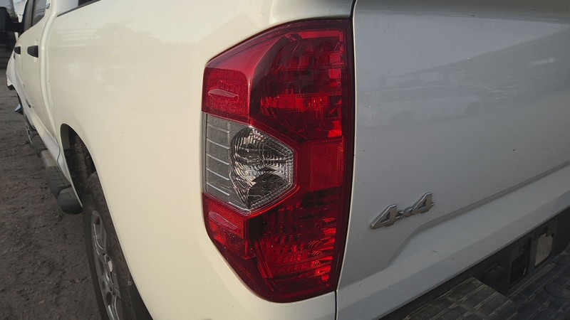 Tail Light Assembly TOYOTA TUNDRA Left 14 15 16 17 18 19 20 21