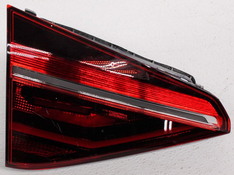 OEM Volkswagen Passat Sedan Left Driver Side LED Tail Lamp Lens Crack