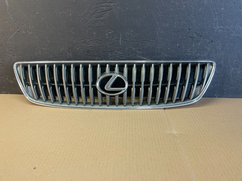1998 to 2005 Lexus GS300 Front Upper Chrome Grill Grille OEM AE3488 DG