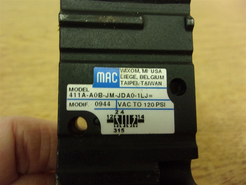 MAC 411A-AOB-JM-JDAO-1LJ Solenoid Valve *FREE SHIPPING*