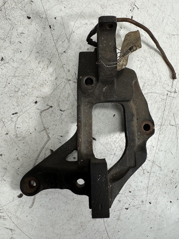92-95 Honda Civic DX LX P/S Power Steering Pump Bracket 56997-P02-000 OEM