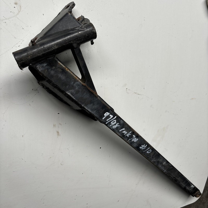 1997 1998 Polaris Rmk 700Snowmobile Suspension LeftTrailingArm Good # 10
