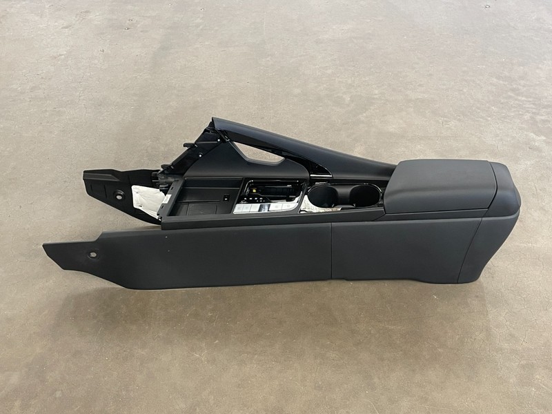 24 25 Hyundai Elantra Center Console Shifter Base Storage Compartment 1655 OEM
