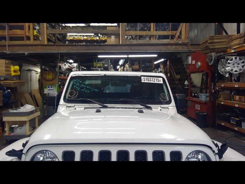 Hood Flat Center Fits 18-23 WRANGLER 1595479