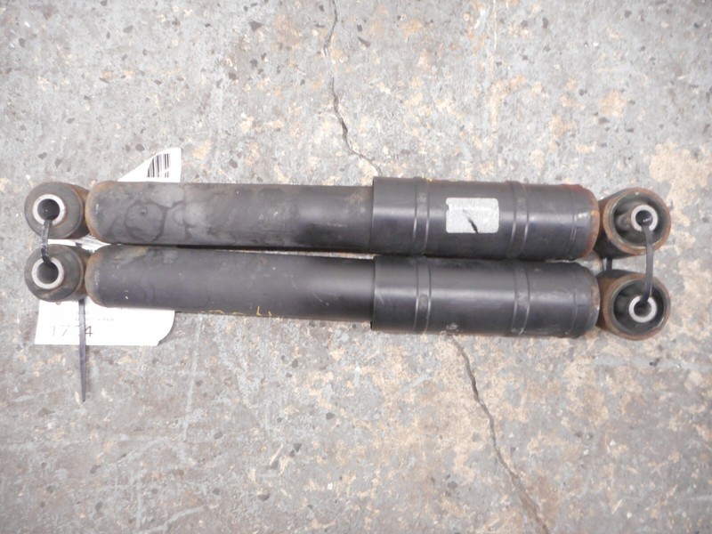 07 Chevrolet Cobalt Rear Driver Left Passenger Right Shock Absorber Pair OEM